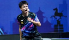 <strong>那桌的笑声大了一点</strong>