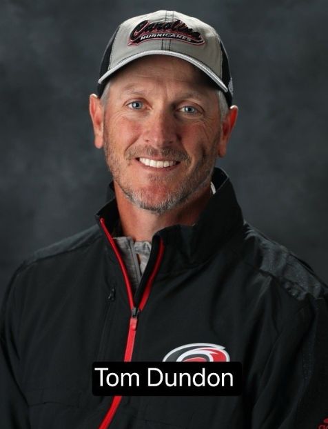 开拓者新主邓顿首胜引变革 重压下力推球队转型