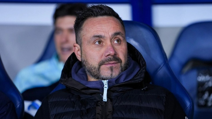 热刺主帅创新激励策略 播放球员巅峰集锦助保级